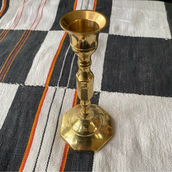 Vintage Solid Brass Candlestick holder. Fits tapered candles. 7”x3” - Picture 5 of 7